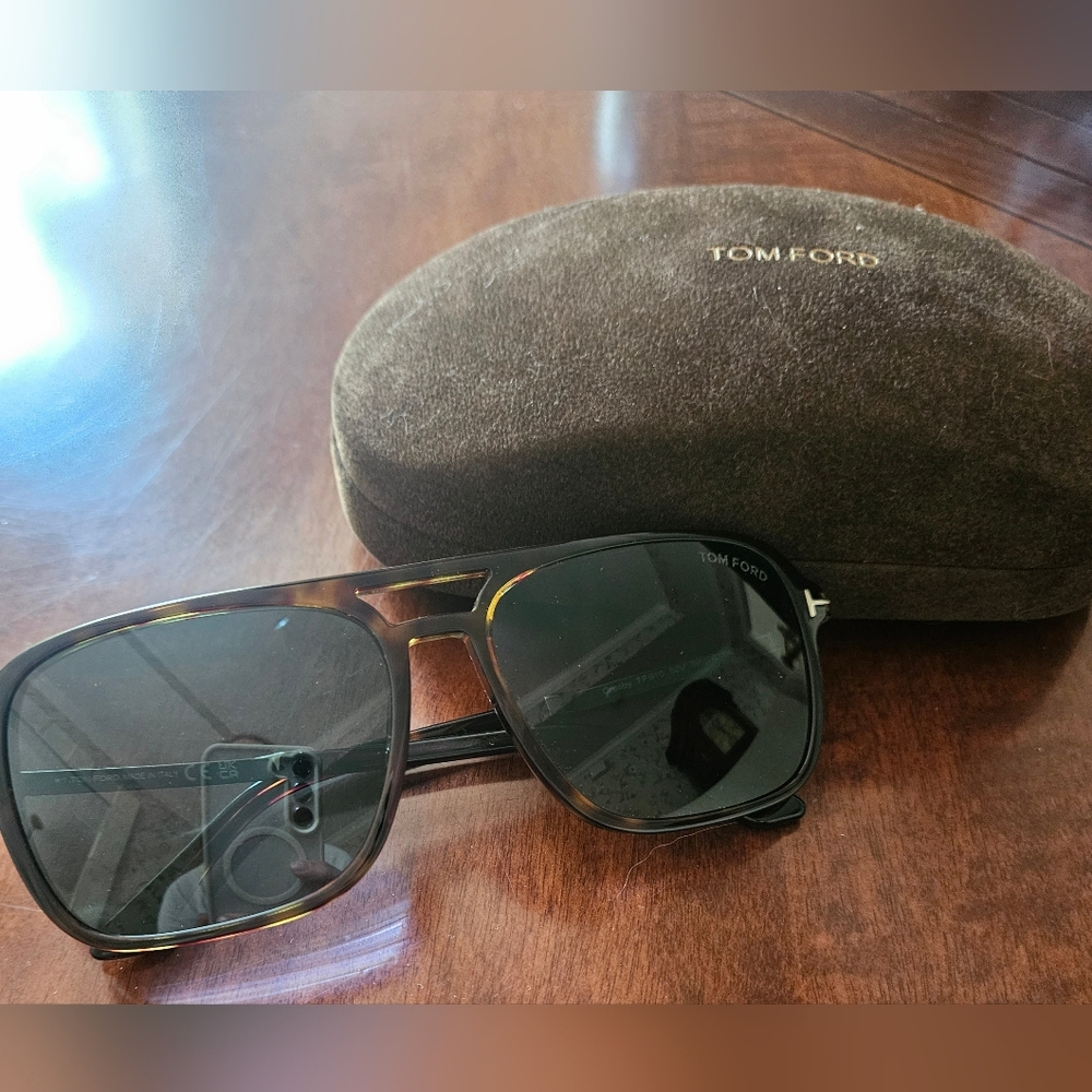 Tom Ford Sunnies NIB Unisex